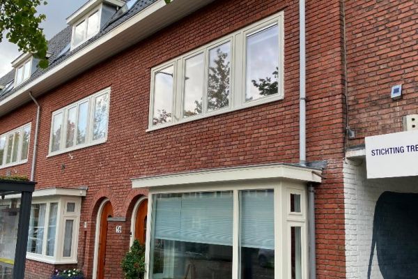 voorkant huis.jpg