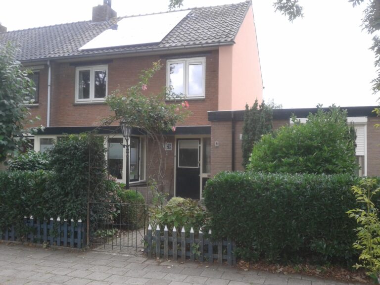Hoekwoning – 1958, Baarn