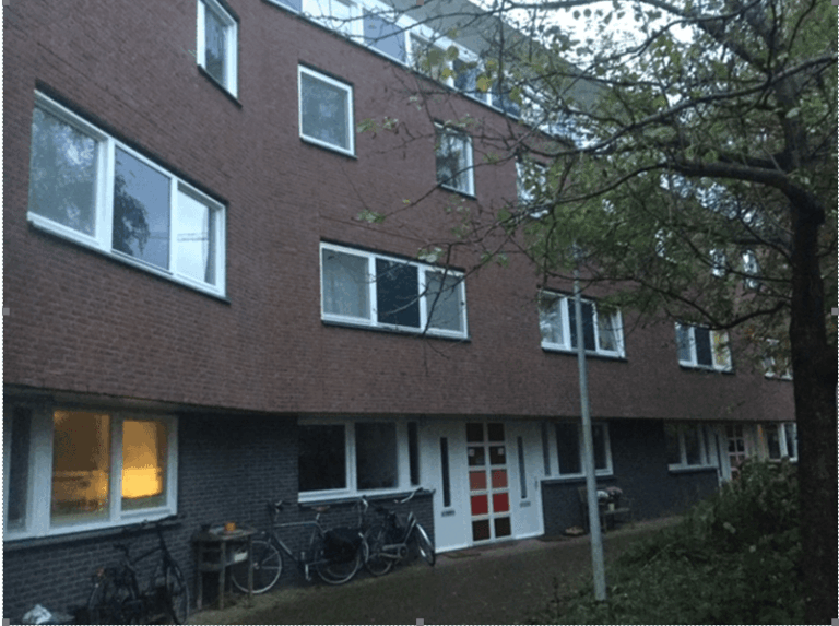 Hoekwoning – 2003, Leiden