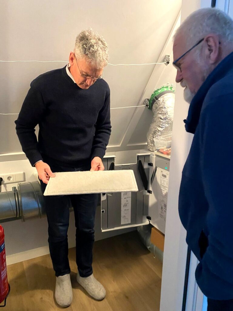 Op zolder bij de ventilatie in Wilsum